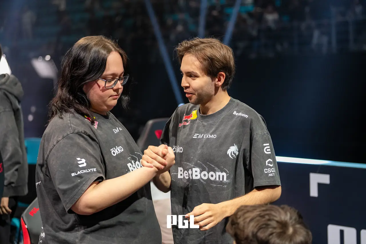 Фото Team Spirit