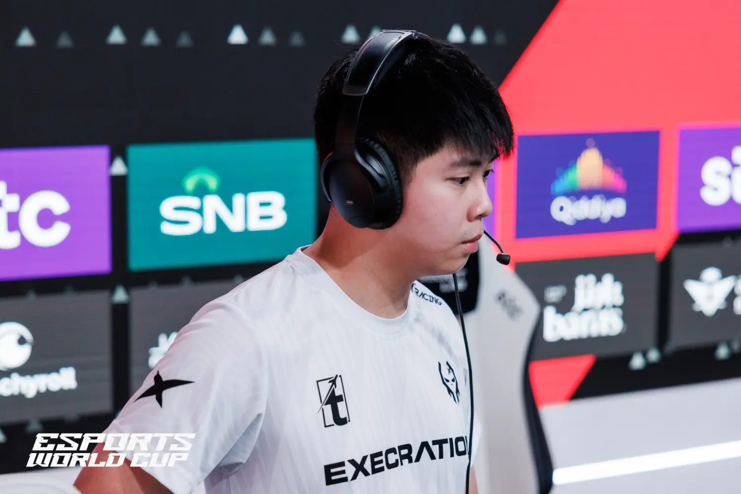 Фотография Arthur на Esports World Cup 2025