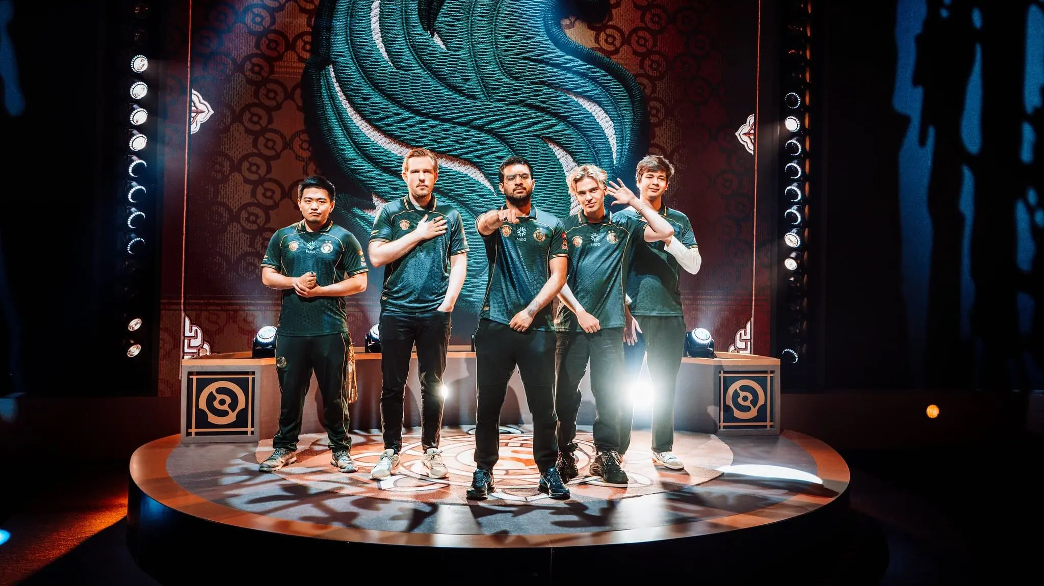 Фотография Team Falcons на The International 2026.
