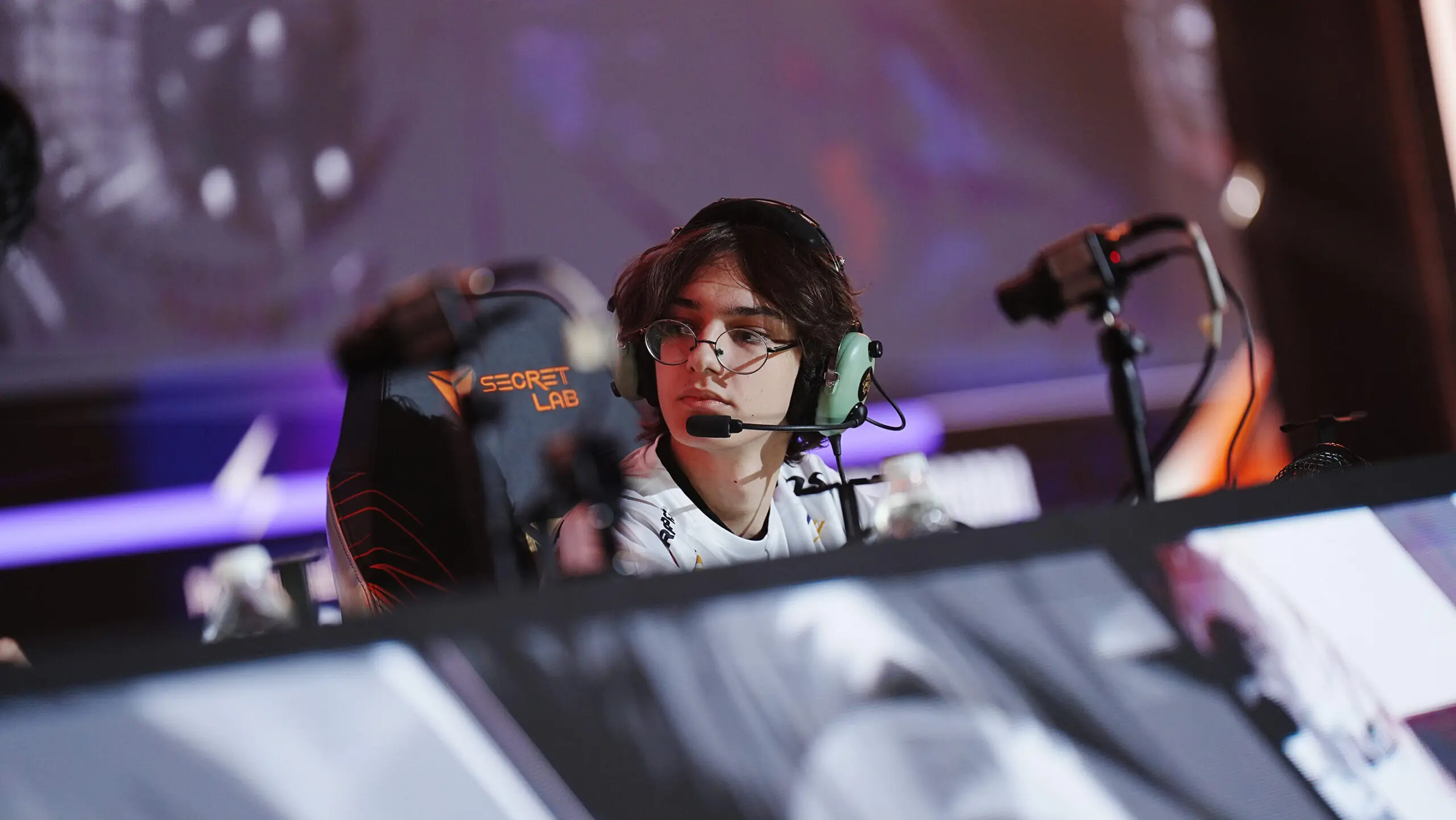 Lunar выступает на сцене M6 World Championship - Swiss Stage.