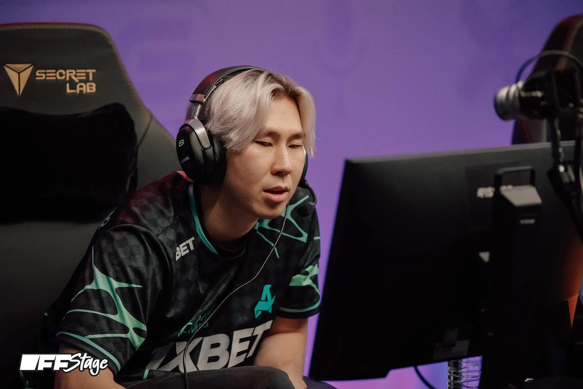 Александр «TORONTOTOKYO» Хертек на FISSURE PLAYGROUND 2 — DOTA