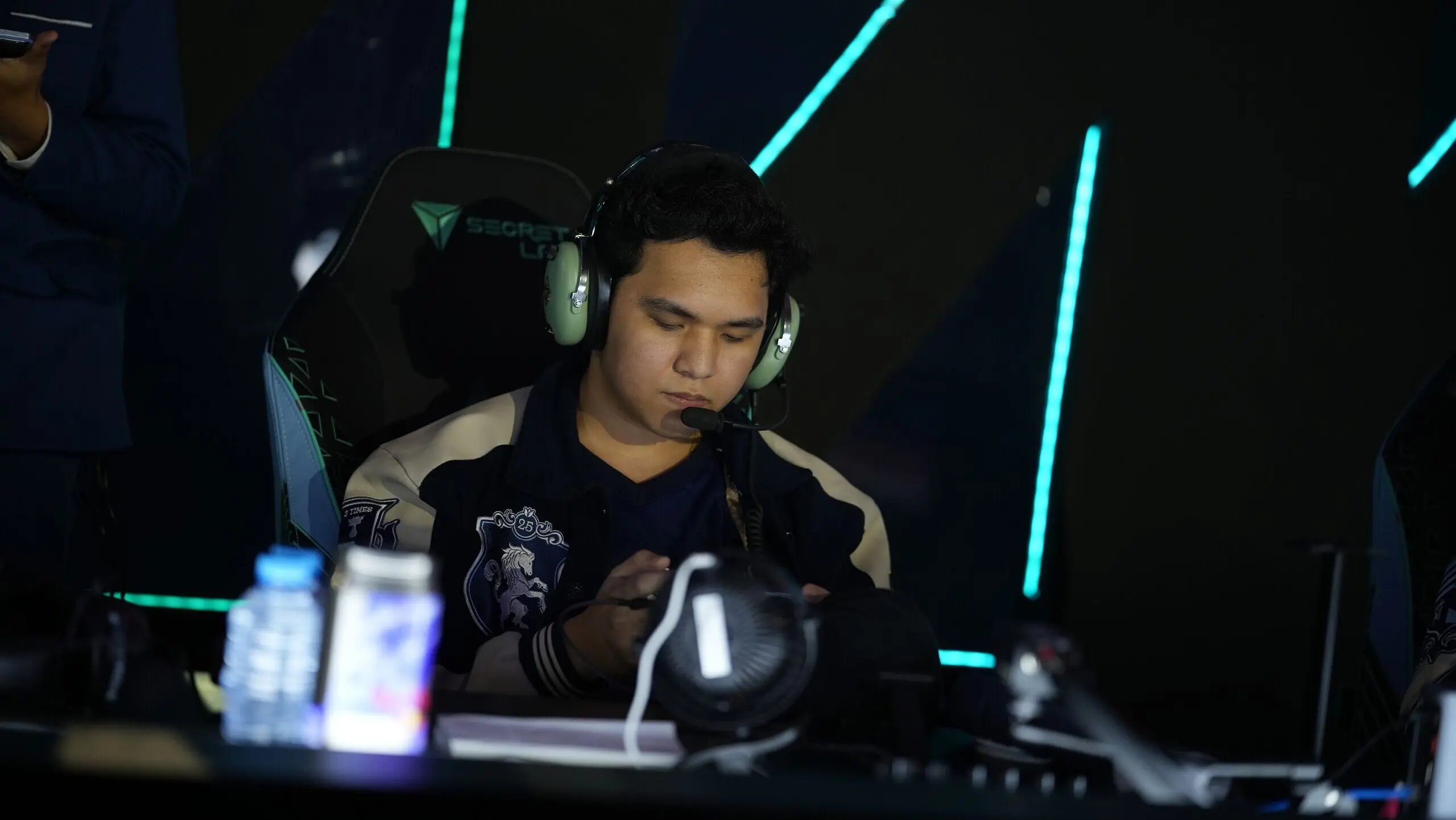Лесник Team Liquid PH Карл Габриэль «KarlTzy» Непомучено.