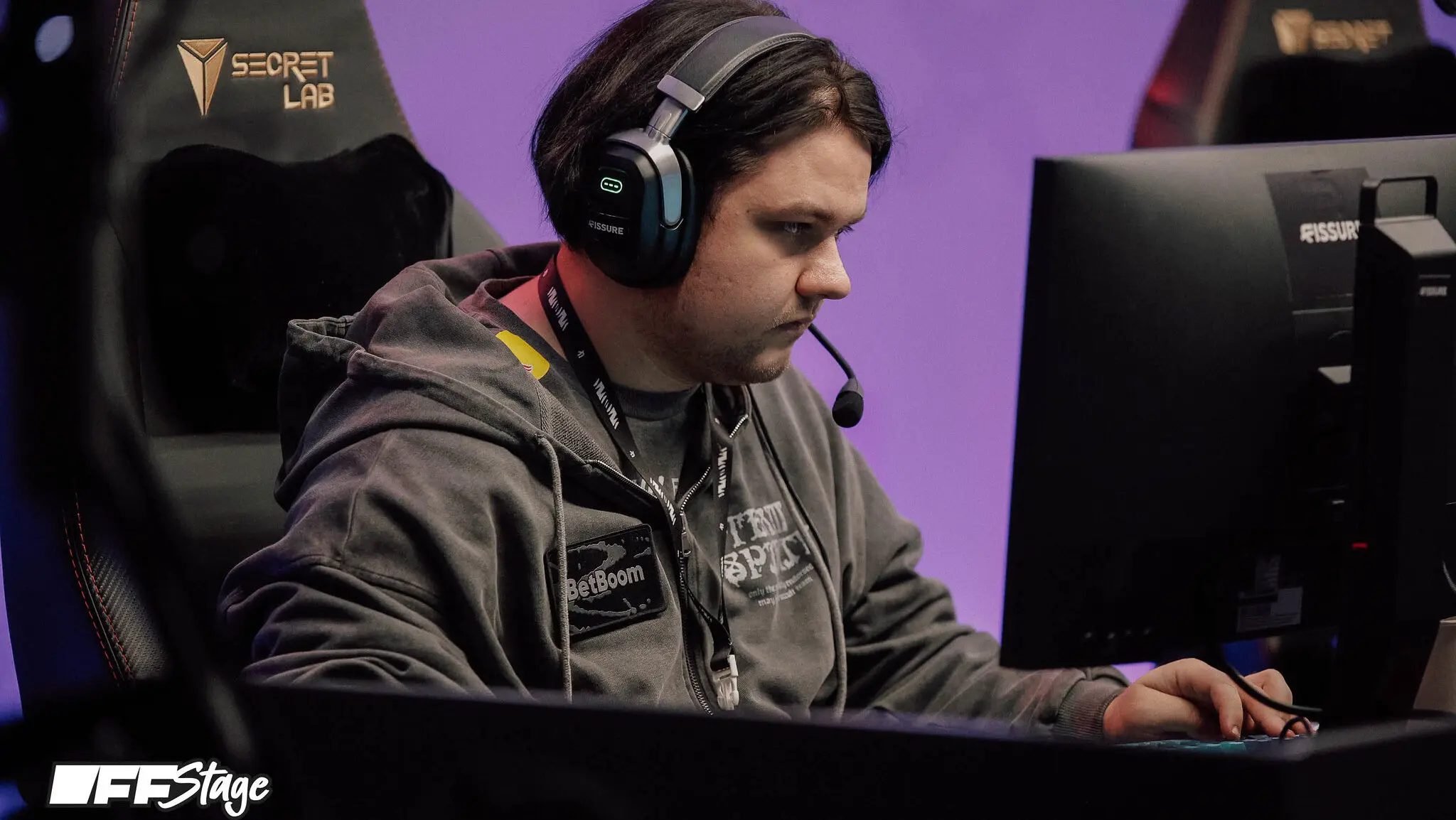 Фотография Yatoro на FISSURE PLAYGROUND 2 — DOTA