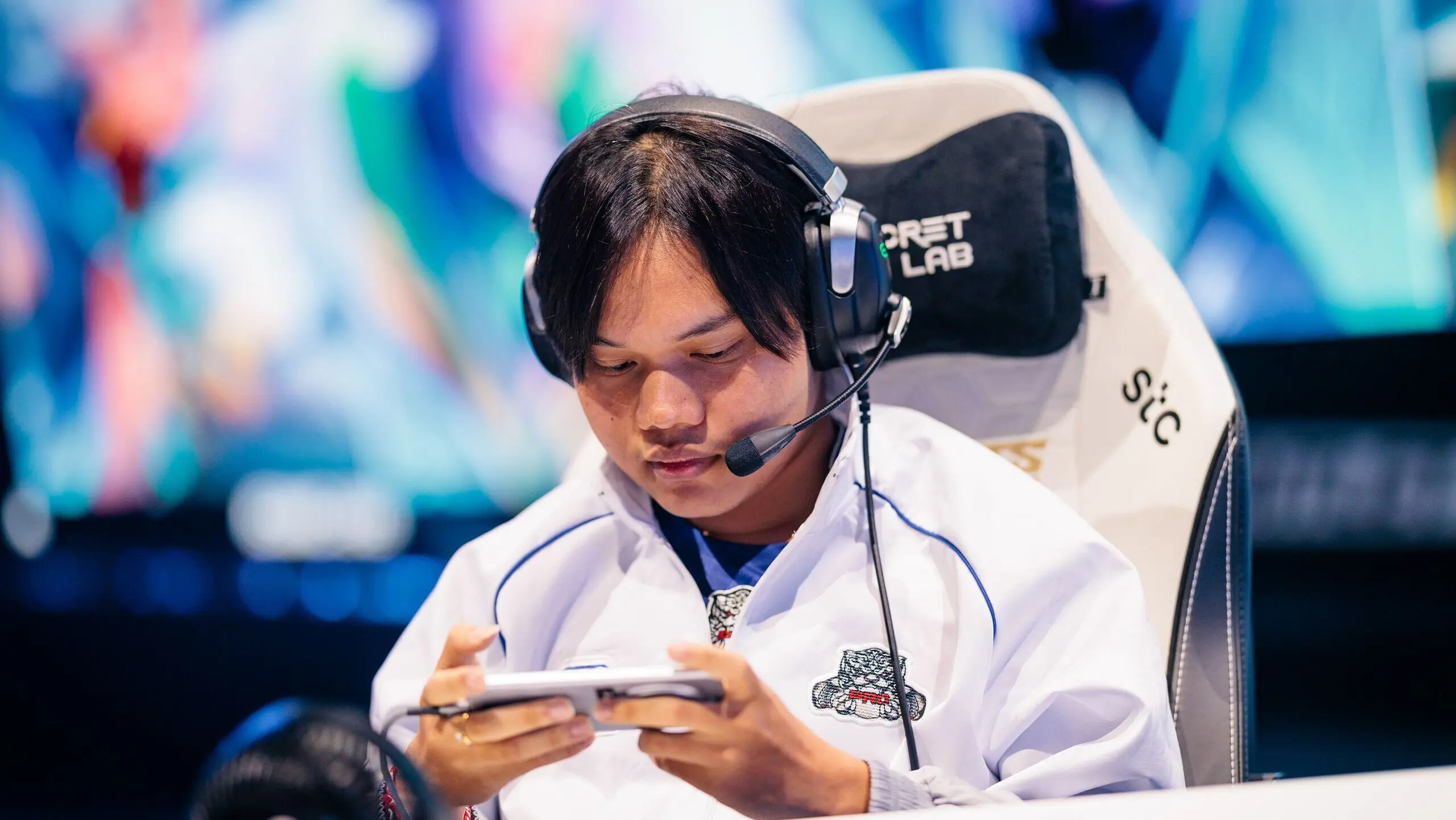 Мидер PRO Esports Сенг «SAA» Роза.