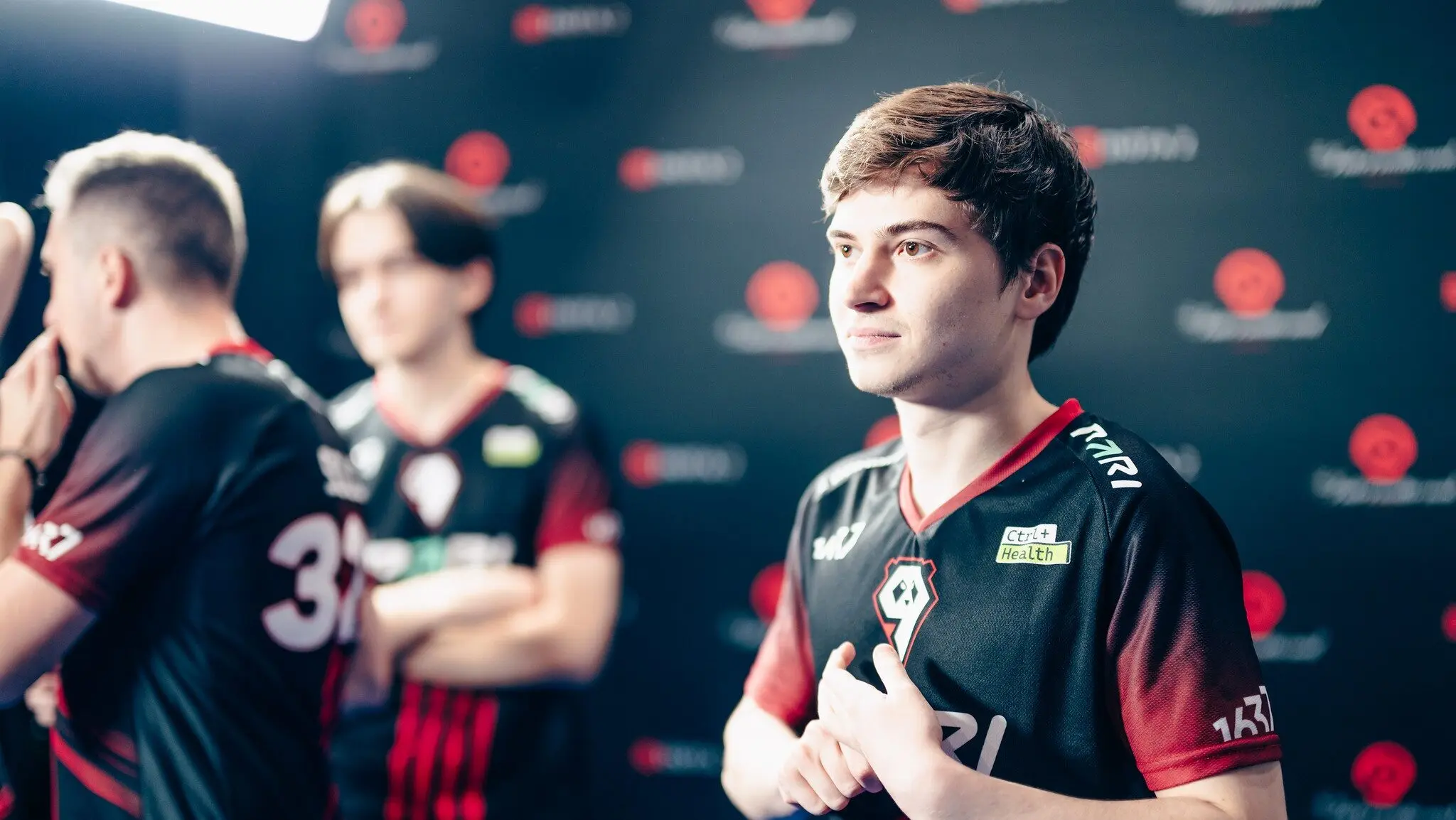 RAMZES выступает за 9Pandas на The International 2023.
