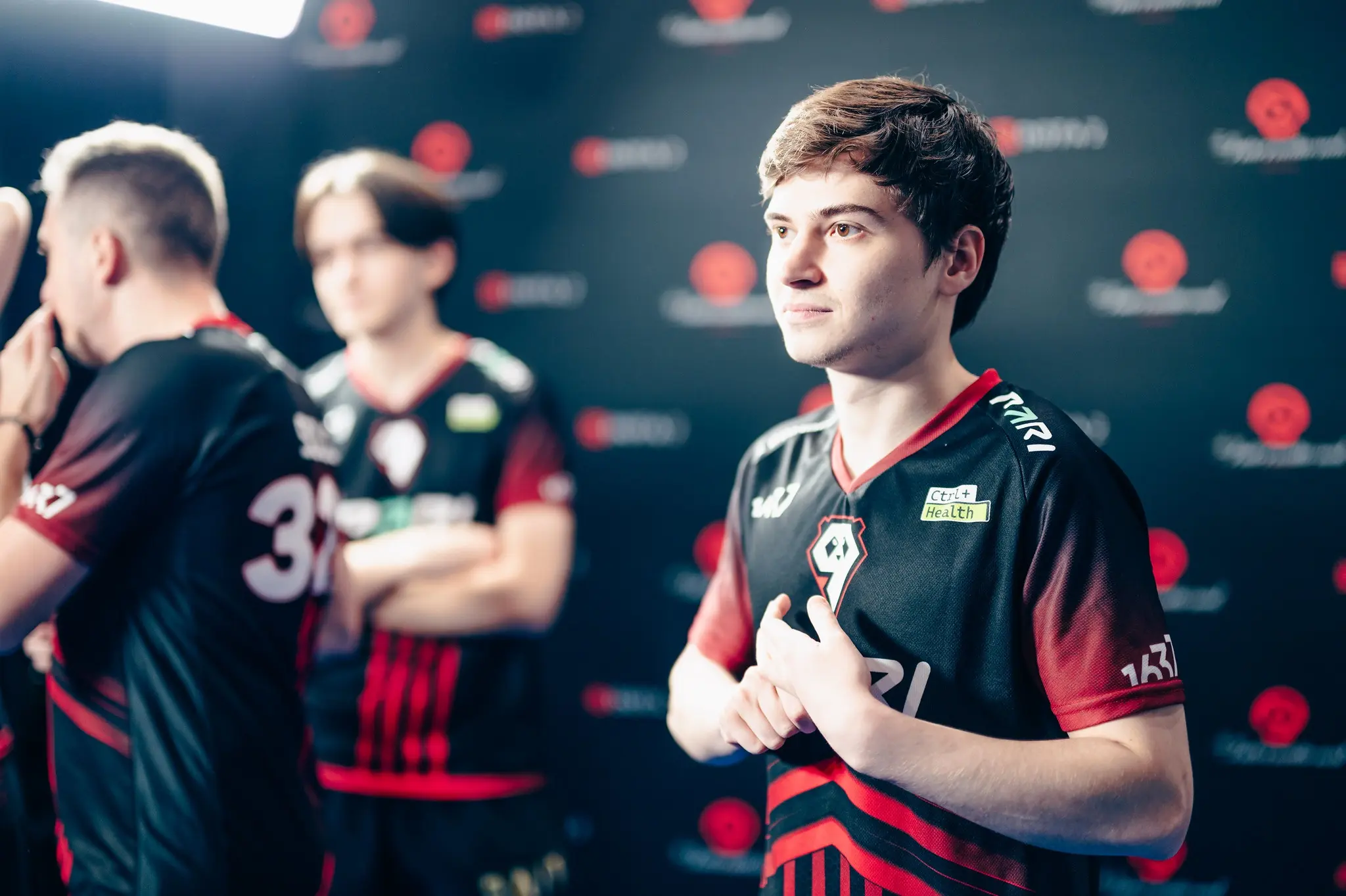 RAMZES выступает за 9Pandas на The International 2023.