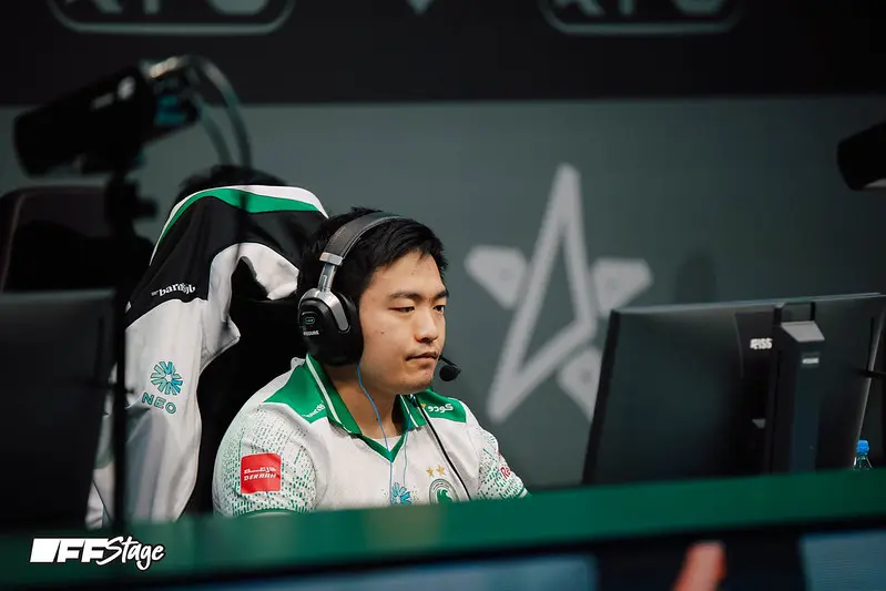 Sneyking в плей-офф FISSURE PLAYGROUND 2 — DOTA в Сербии.