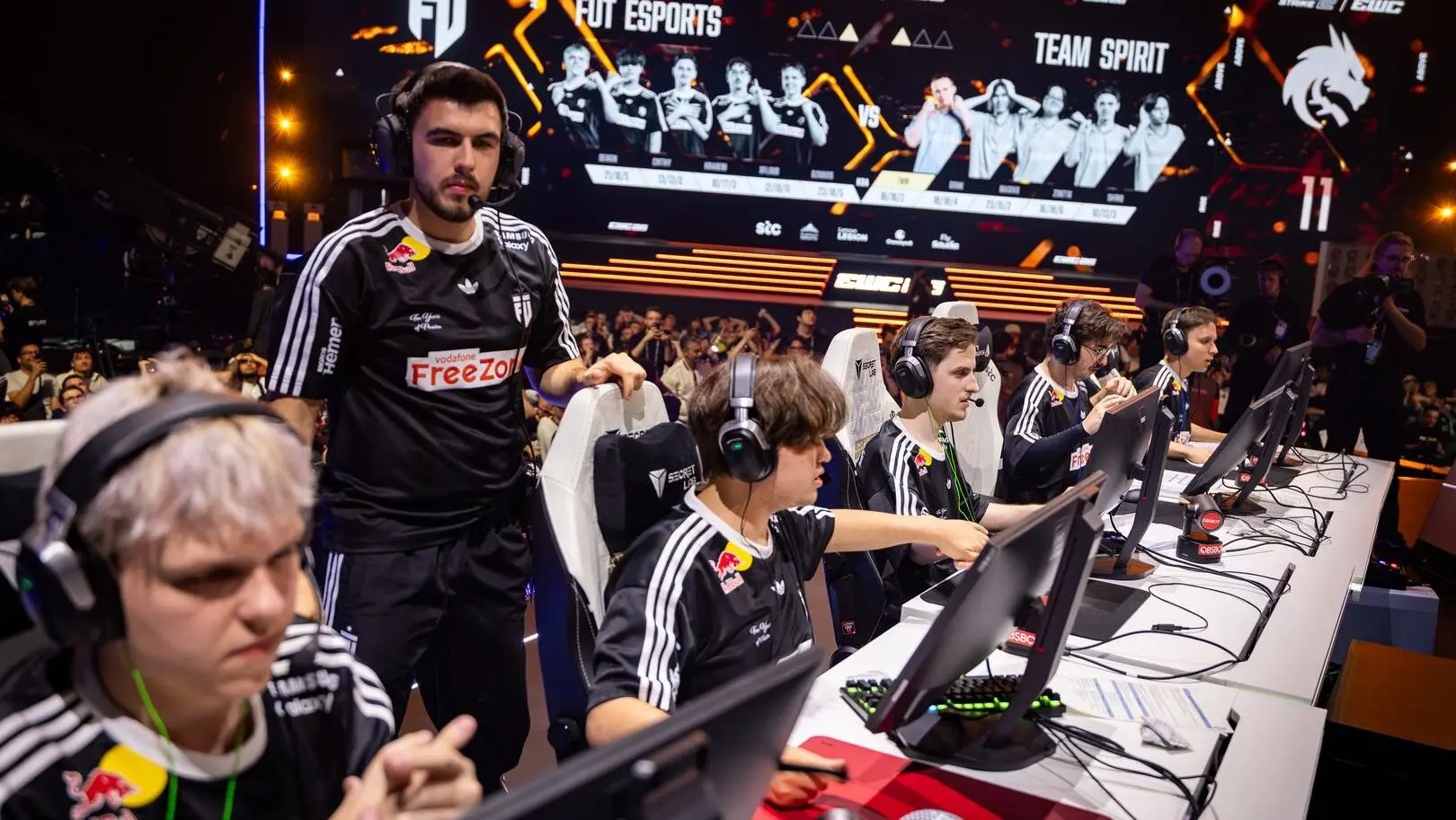 Состав FUT Esports.